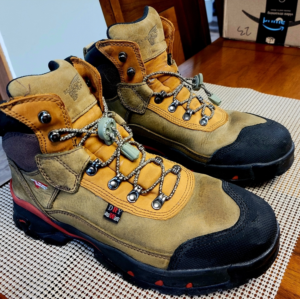 Red Wing Waterproof Aluminum Toe Work Boot 8.5EE